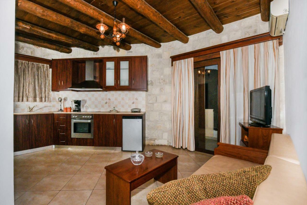 Ariadni Apartments Sfinarion Luaran gambar