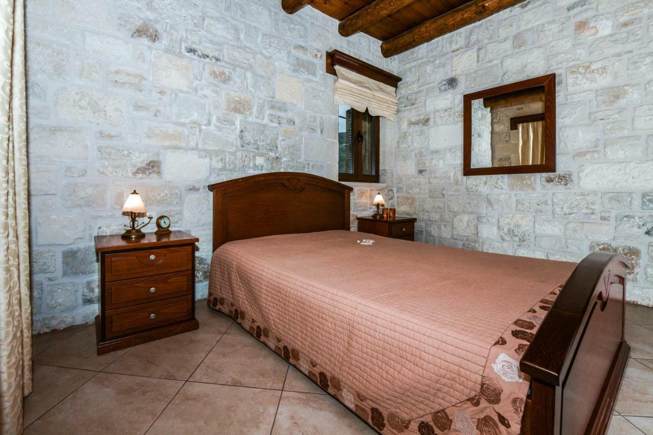 Ariadni Apartments Sfinarion Luaran gambar